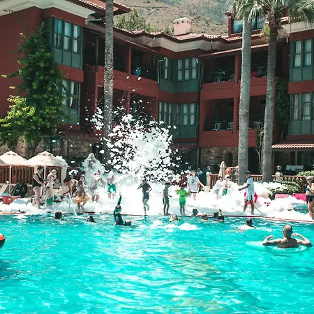 Hotel apartamentowy Grand Aquarium 4*
