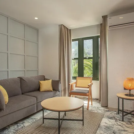 Grand Aquarium Hotel apartamentowy 4*